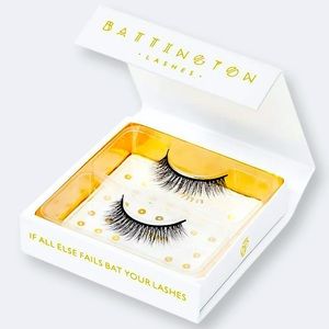 BATTINGTON LASHES | Monroe Silk New in Box